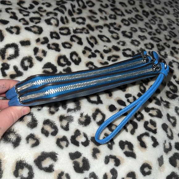 Blue coach double zip wallet. Excluded from sales/promotions 🧿 - Picture 6 of 10